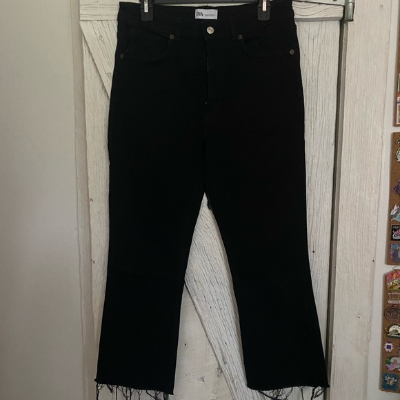 Zara Black Jeans with Frayed Ends - Picture 2 of 2